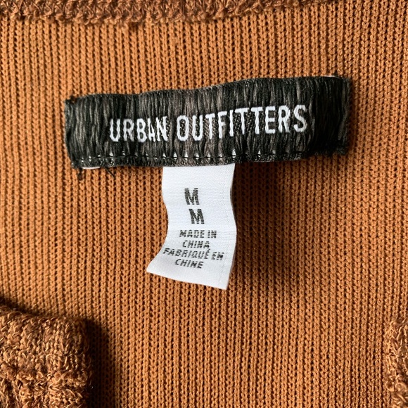 Urban Outfitters long-sleeve cropped top - Picture 3 of 3